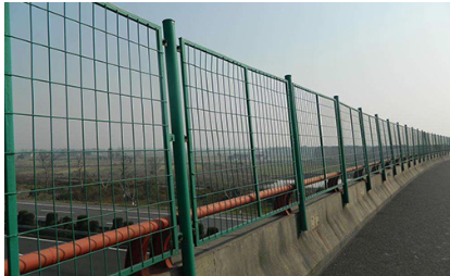 凉山彝族自治州道路护栏体育场围网 - 方案
